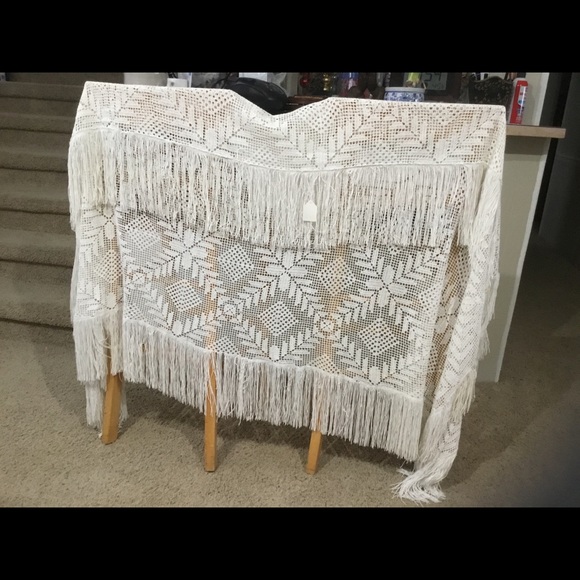 Antique Accessories - Antique heavy lace and fringe